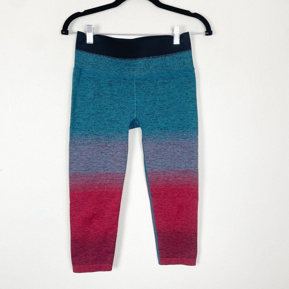 Athleta Women's‎ S Red and Blue Ombre Relay Capri Leggings Workout Athleisure